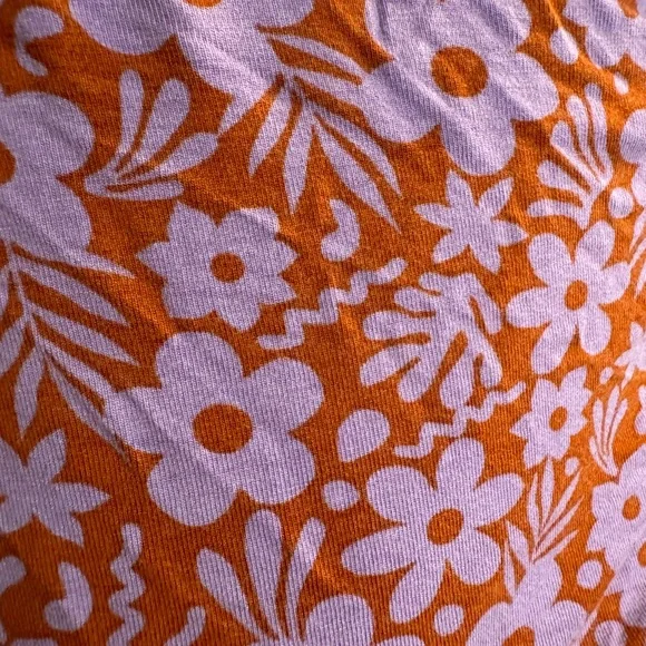 ASOS DESIGN Curve stretch wrap blouse with puff sleeves in retro floral print - Picture 2 of 9